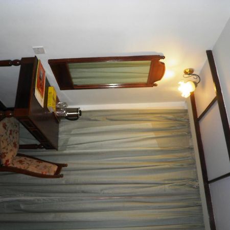 Hotel Mandovi Панаджи Экстерьер фото