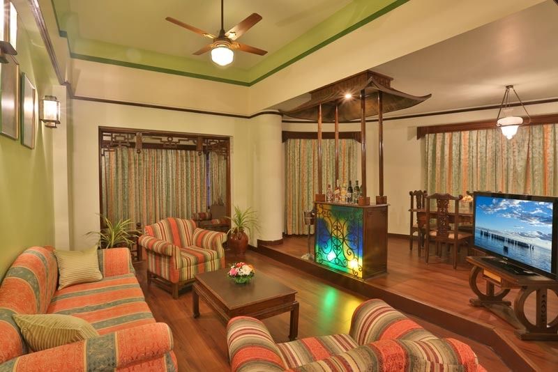Hotel Mandovi Панаджи Экстерьер фото